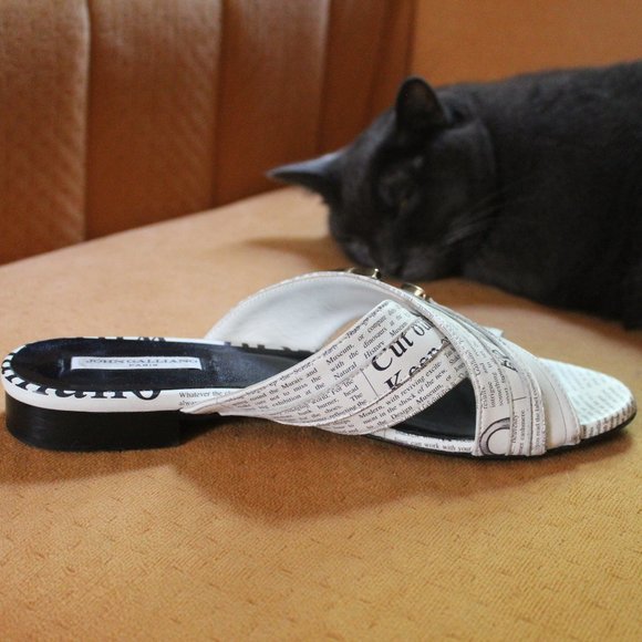 John Galliano newspaper print leather graphic black/white slides made in Italy - Picture 4 of 16